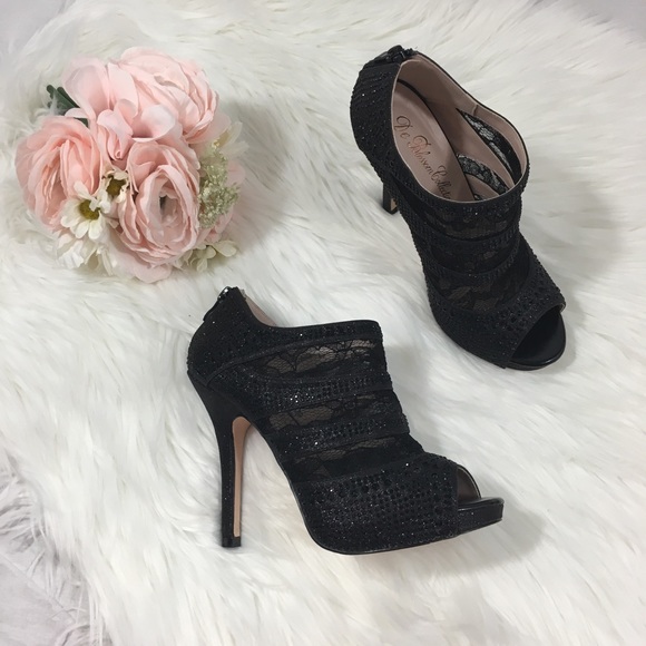 De Blossom Collection Shoes - DeBlossom Collection Peep Toe Pumps